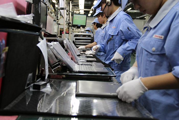 職場(chǎng)新人如何選擇筆記本電腦？dynabook CS40L-H助你邁穩(wěn)第一步